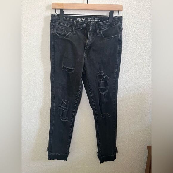 Mossimo Skinny Jeans  - Picture 1 of 4